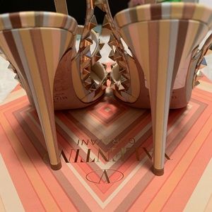 Valentino Garavani Rockstud shoes